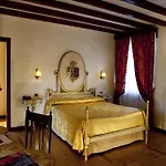 Castello Della Castelluccia Hotel Rom