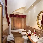 Castello Della Castelluccia Hotel 4*