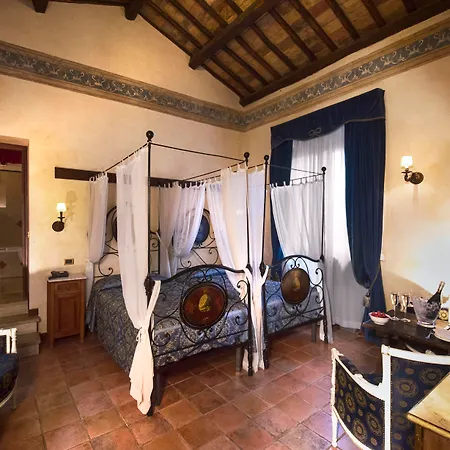 Castello Della Castelluccia מלון