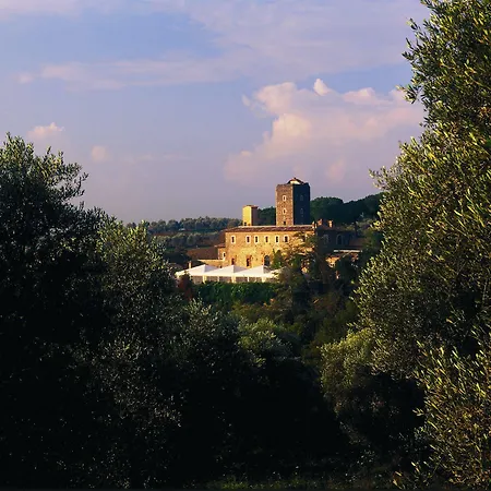 Castello Della Castelluccia 호텔 4*