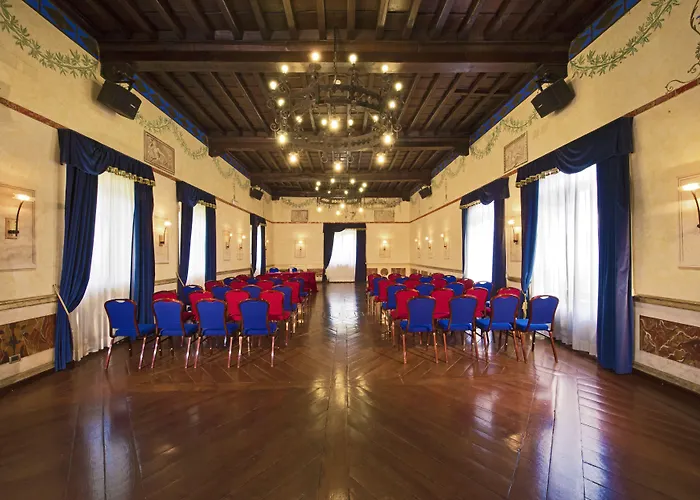 Castello Della Castelluccia Hotel 4*