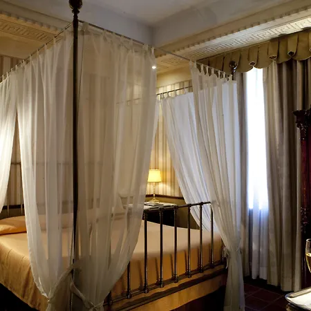 Castello Della Castelluccia 4* Roma