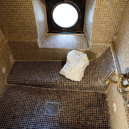 Castello Della Castelluccia Hotel 4*