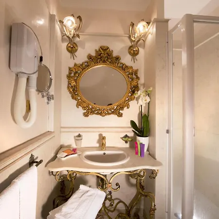 Castello Della Castelluccia Отель 4*